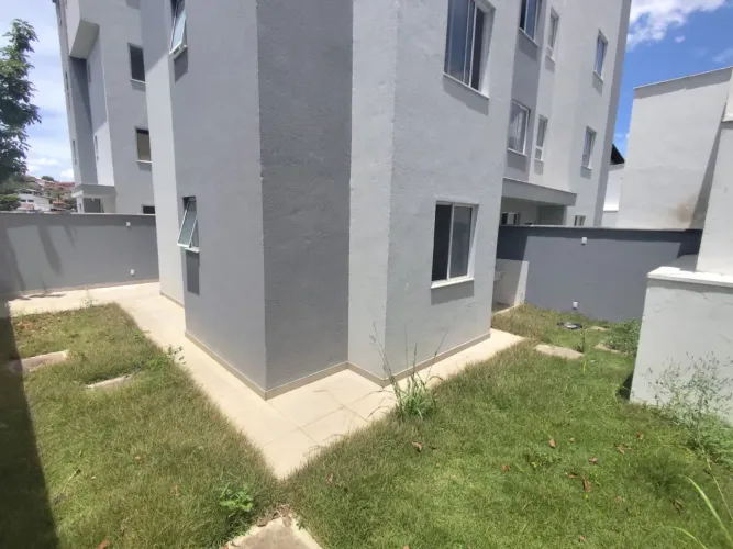 Apartamento com Área Privativa - BH - Santa Mônica - 2 Quartos (1 Suíte) - 2 Vagas - Eleva