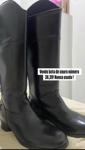 Bota de couro