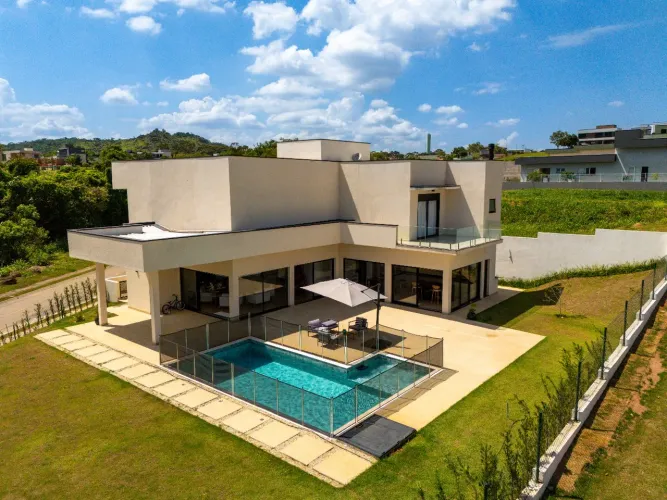 Casa à Venda no Condomínio Vida Real mobiliada Itupeva/SP