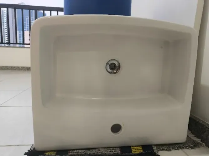 Cuba sobrepor branco 