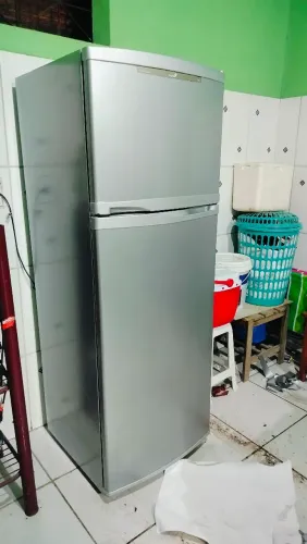 Envelopamento de geladeira 