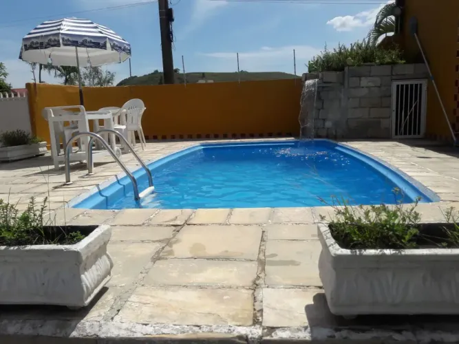 Casa para Alugar temporada com piscina na Praia Martim de Sá Caraguatatuba