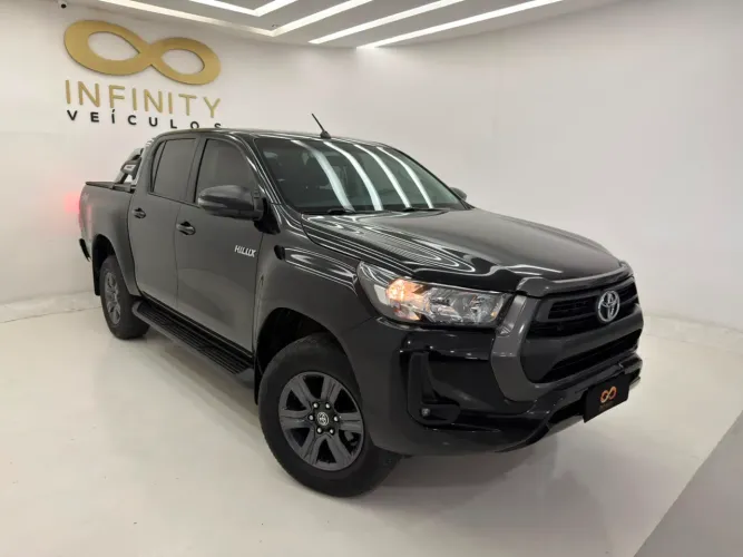 Toyota Hilux CD SR 4X4 2.8 TDI Diesel Aut. 2024
