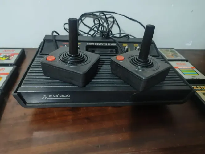 Console Atari completo Funcionando com 6 jogos 