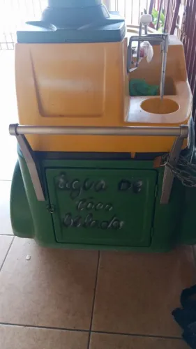 Carrinho de água de coco