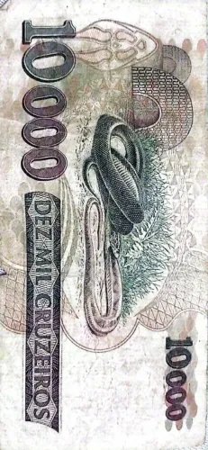 Notas antigas pra vender cruzeiros e cruzados.