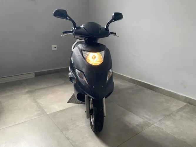 Suzuki Burgman i 2012