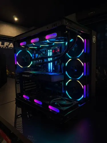 PC Gamer Ryzen 9 7950X + RTX 5060 Ti 16GB + 1TB NVMR