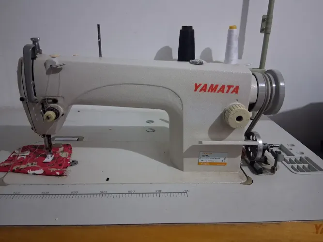 Máquina de costura