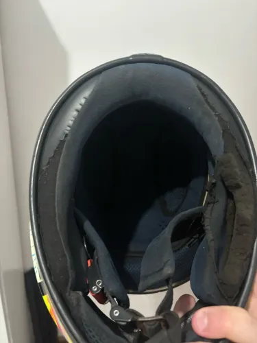 Capacete agv fechado