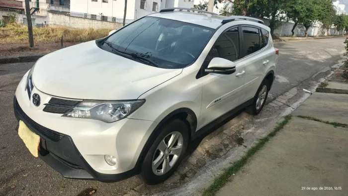 Toyota RAV4 2.0 4X2 16V Aut. 2013