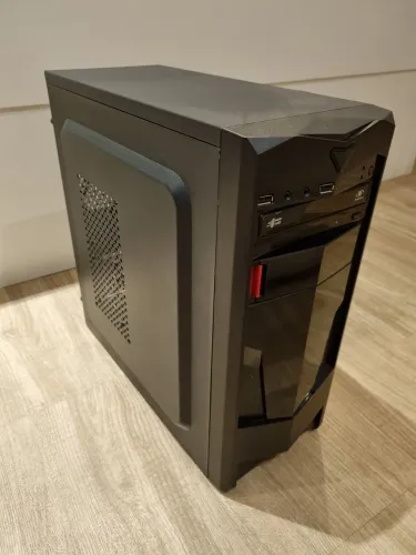 Desktop Intel i5 4GB RAM 250GB SSD