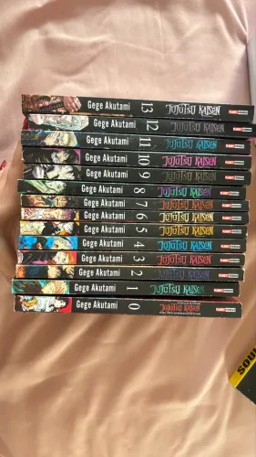 Vendo mangá Jujutsu Kaisen (usado)