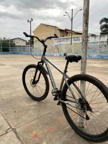 Aro 29 semi nova
