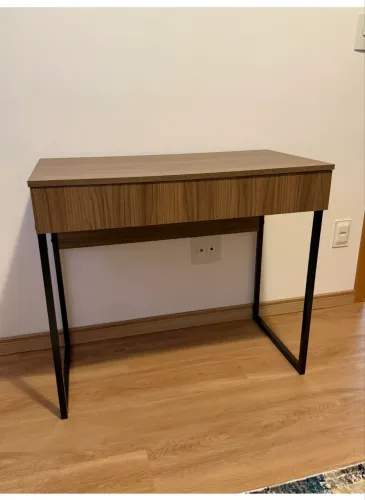 Conjunto escrivaninha e Estante