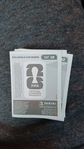 ? 50 FIGURINHAS AVULSAS SORTIDAS COPA 2026 ? leia a legenda