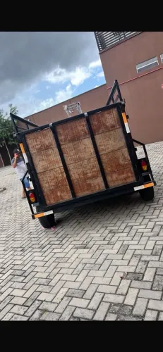Carrocinha emplacada