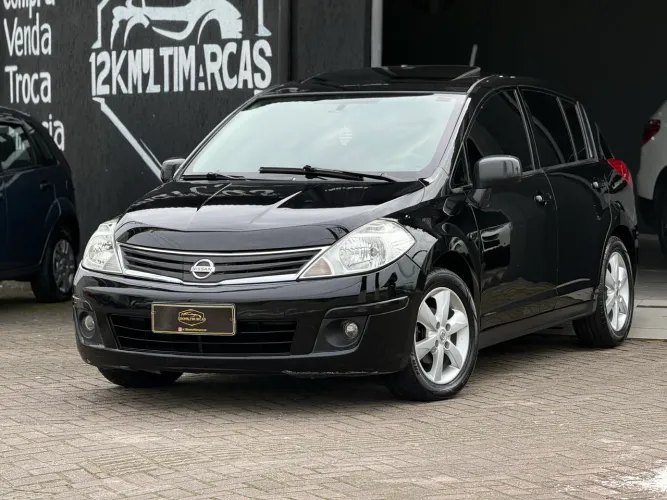 Nissan Tiida SL 1.8/1.8 Flex 16V Mec. 2011