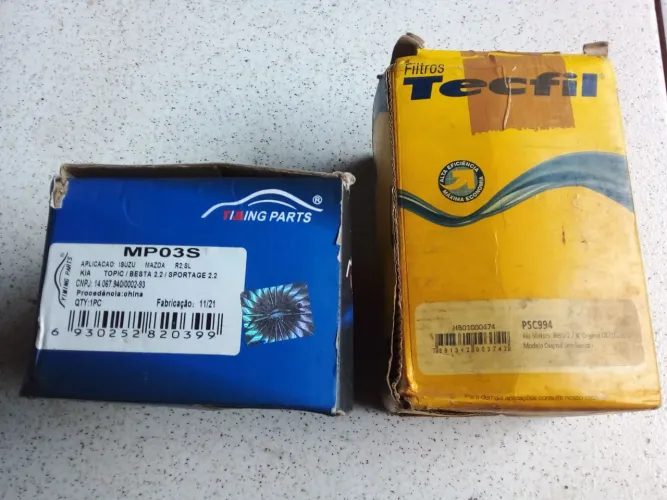 Vendo cabeçote ou bomba óleo combustível e o filtro de óleo
