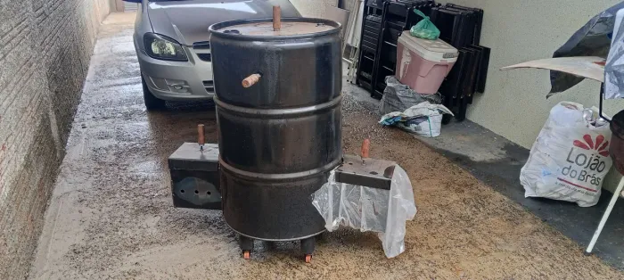 Vende se tambor pra costela