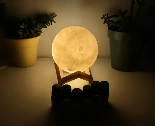 Luminária e Difusor Lua 3D com 8 Essências 