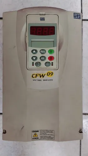 Inversor de frequência Weg Cfw09