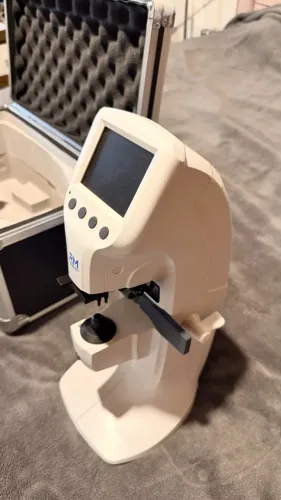 Lensômetro automático RM Tecnobrasil - com maleta e manual