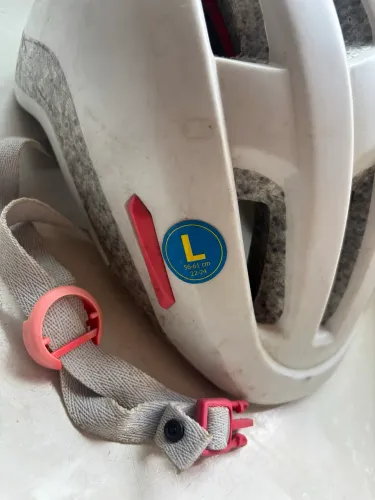 Capacete de ciclismo BTWIN tamanho L