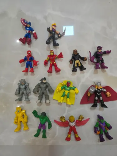 Bonecos super herois