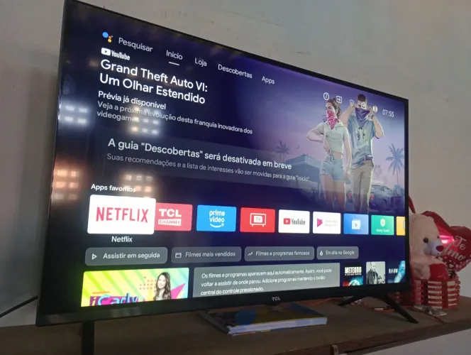 Vendo TV smart 32 polegadas funcionando perfeitamente,valor 800