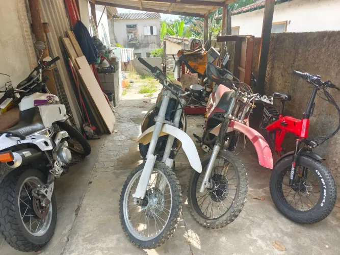 Xt 600 e outras
