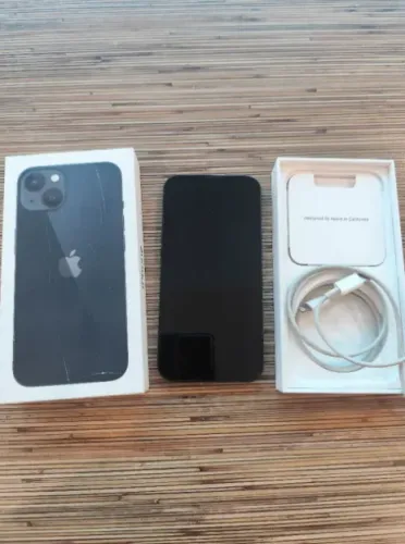 iPhone 13 128GB - Preto