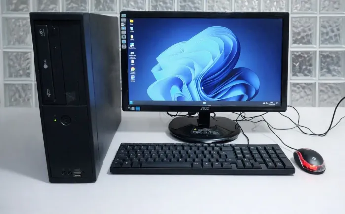 COMPUTADOR COMPLETO/ 4GB RAM/ MONITOR 19 LED/ ENTREGO