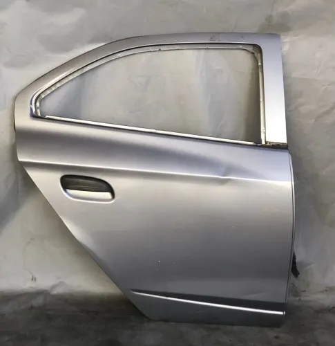 Porta traseira direita ônix prisma 2013 a 2020
