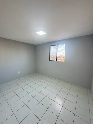 Alugo Apt em Água Fria