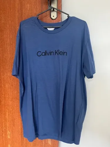 Camiseta Calvin Klein M