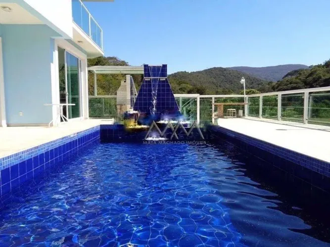 Casa à Venda no Condomínio Ville de Montagne com 6 Suítes 1.050m²