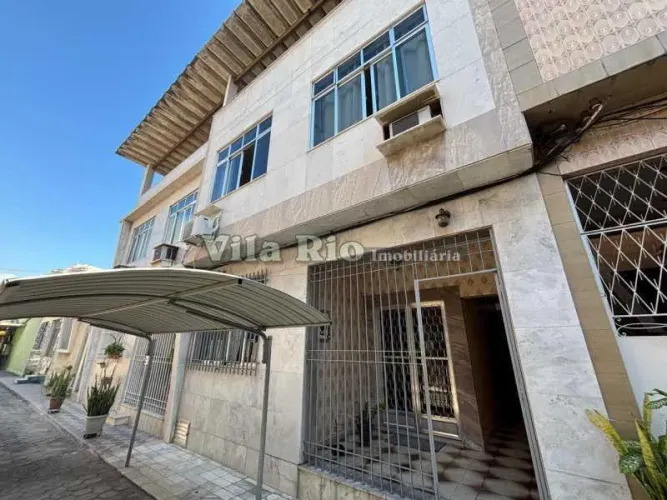 Excelente casa de vila na Penha.