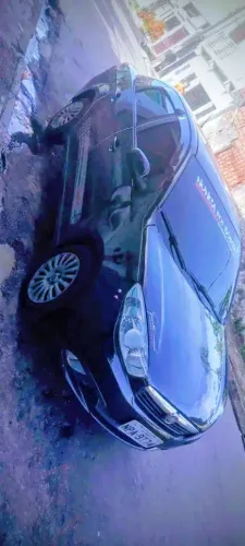Fiat Grand Siena Attrac. 1.4 EVO F.flex 8V 2013