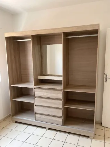 Guarda-Roupa Casal / Solteiro Grande com Espelho - Desapego R$ 150 pra sair hoje!
