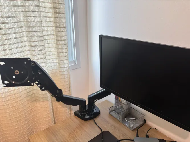 Monitor mais suporte