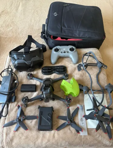 Drone DJI FPV Combo + Acessórios
