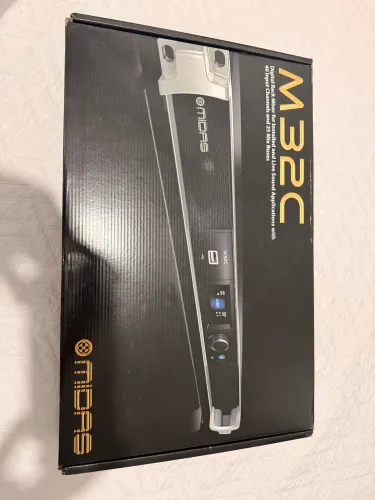 Mesa de Som Midas m32c 