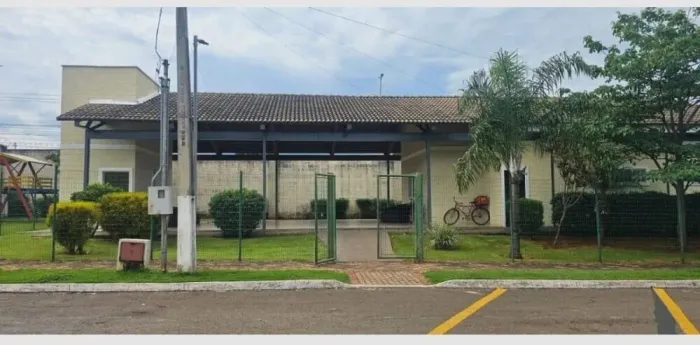 Casa em Condomínio para comprar Jardim Decolores Trindade