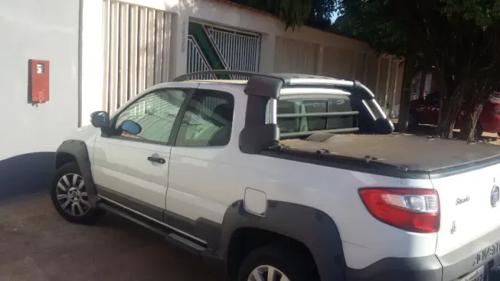 Fiat Strada Adventure1.8/ 1.8 Locker Flex CD 2015