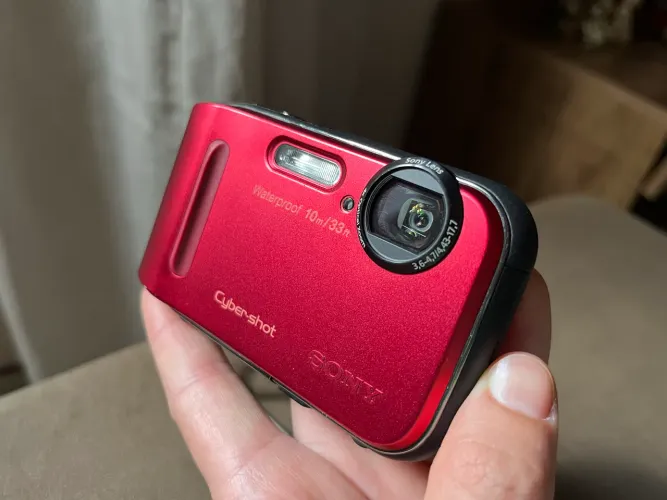 câmera sony cyber-shot dsc-tf1 vermelha