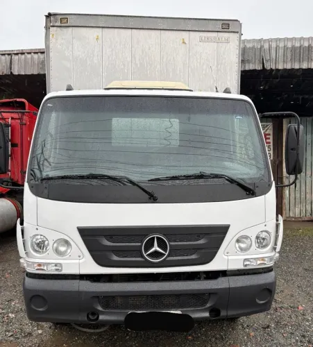 Vendo Caminhão Mercedes Bens Acello 1016 Ano 2012 com Baú Linshalm Único Dono