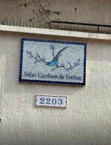 Amplo apartamento no solar Cardoso de Freitas