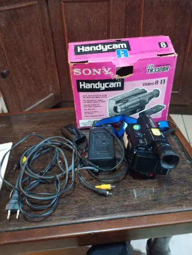 Filmadora Antiga Sony Handycam Video 8 CCD-TR330BR na Caixa Original