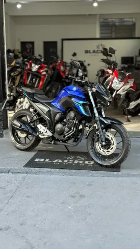 Yamaha FZ25 Fazer 250 Flex 2024 - baixo km